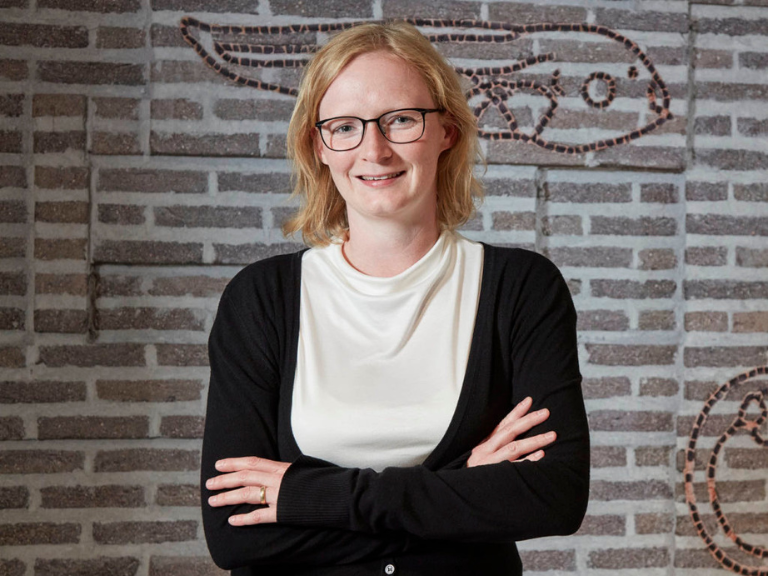 Photo of Dr. Ina Sonnen